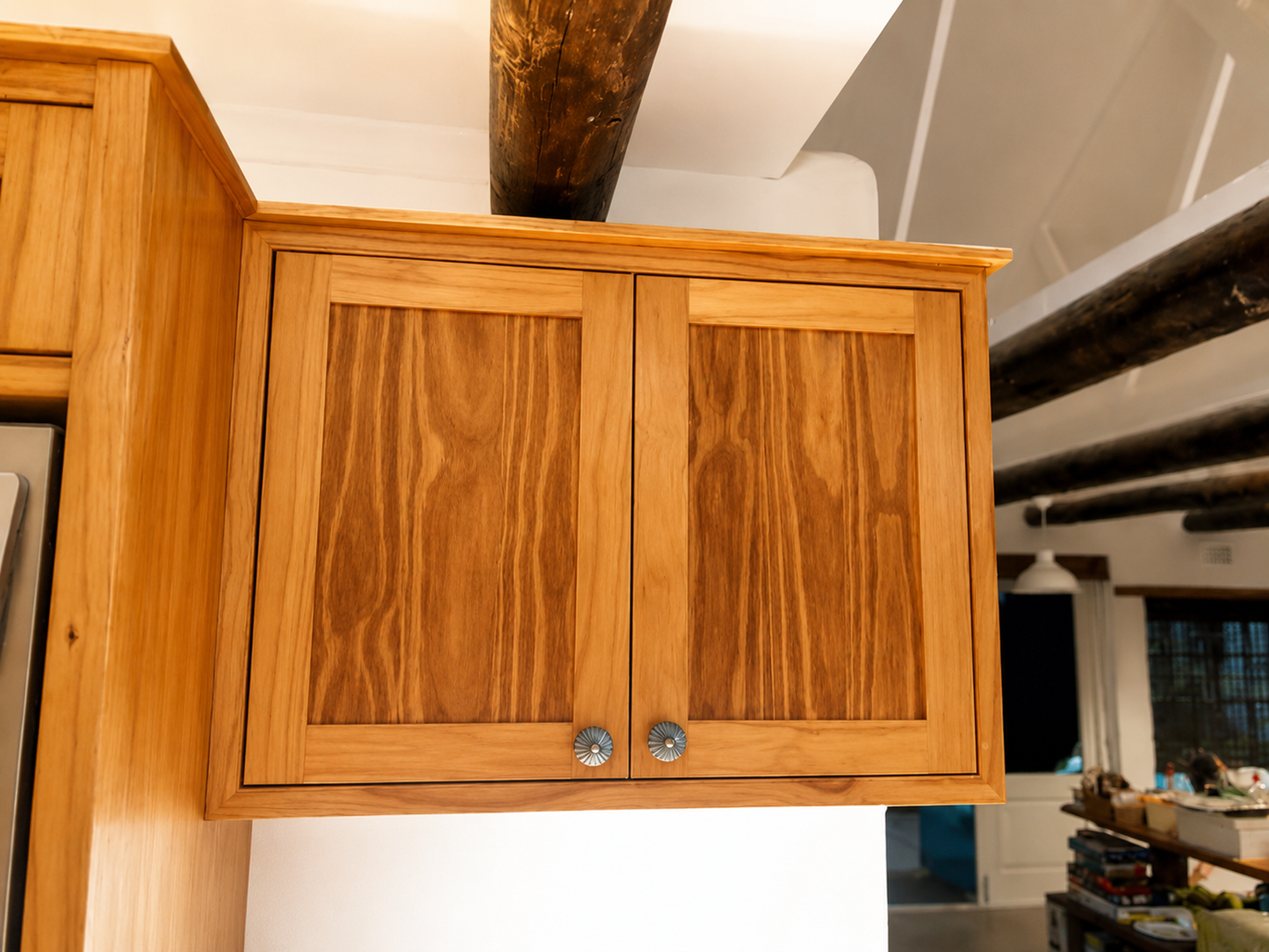 The Farmhouse Kitchen | Luxury Solid Pine Custom Kitchen